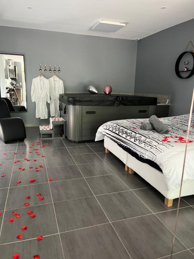 Appartement La Parenthèse à Saint-Bauzille-de-la-Sylve Extérieur photo